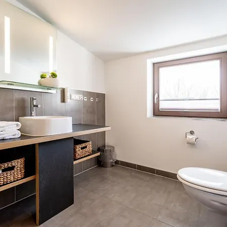 Waldschloss, App 07 *